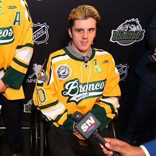 Sixteen people died when the Humboldt Broncos' team bus crashed in April 2018. Thirteen people were injured, including Ryan Straschnitzki who was paralysed.